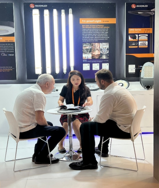 mason-technology-successful-debut-at-saudi-lighting-exhibition-2.png